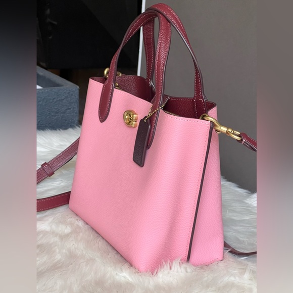 C8561 - Coach Willow Tote 24 in Colorblock - Picture 3 of 11